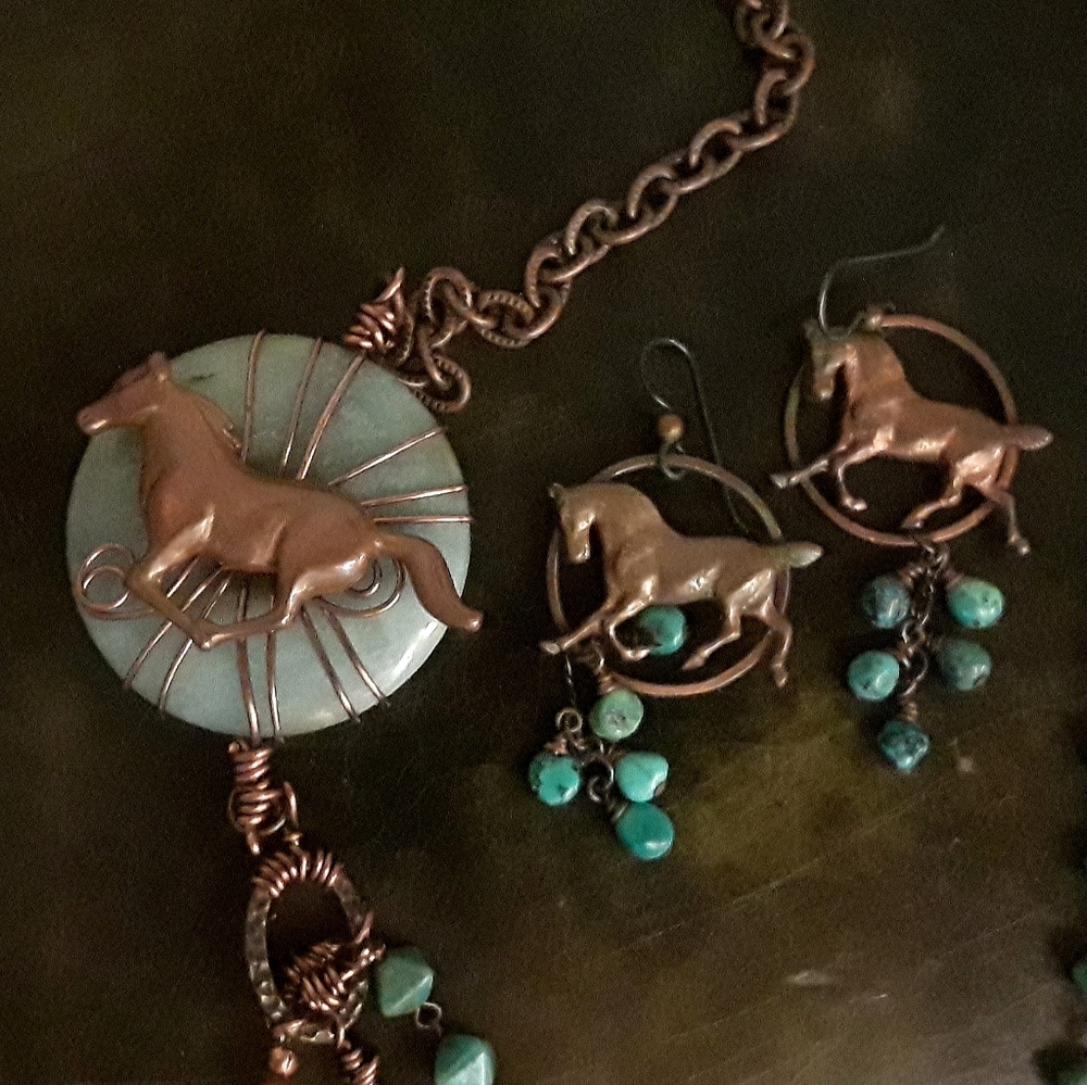 Vintage Necklace/Earring Set - Picture 6 of 7